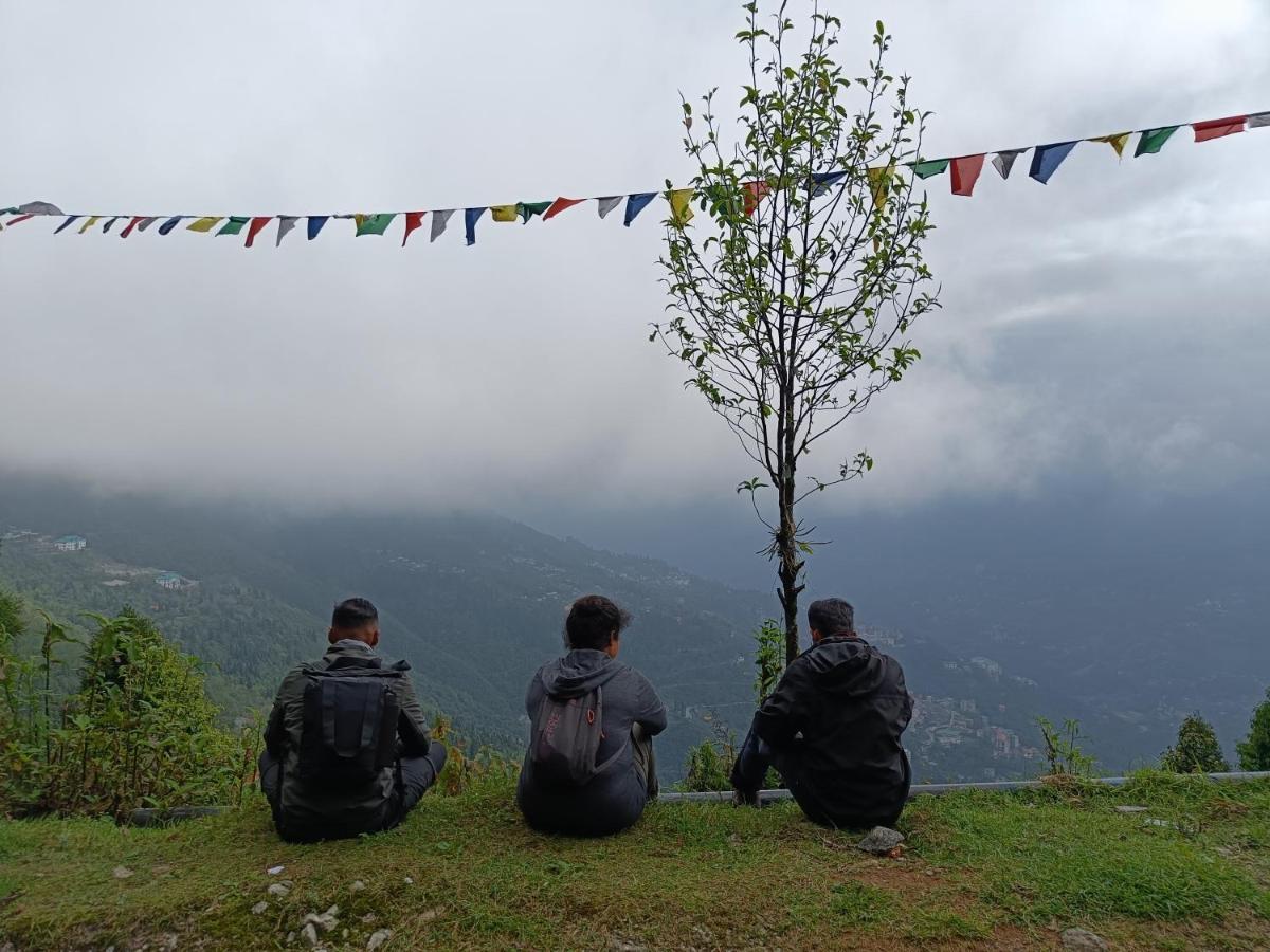 Mellow Fellow Hostel Gangtok Buitenkant foto